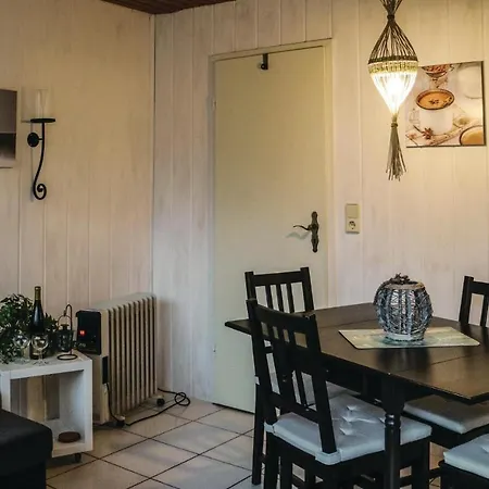 Сasa de vacaciones Two-bedroom In Middelhagen *